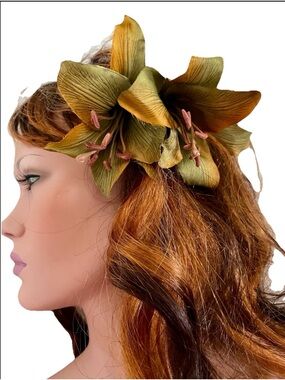Set of Two New Green Fabric Floral Hair Clips - Rockabilly VLV Pinup Style